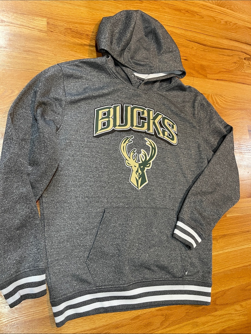Ultra Game NBA Milwaukee Bucks Hoodie Men's Sweatshirt Size L
